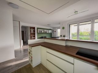 Eladó 112 m²-estársasházi lakás XI. Kerület (Hosszúrét) , Lépés utca: 209'000'000 Ft