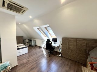 Eladó 143 m²-estársasházi lakás XI. Kerület (Kelenföld) , Alleehoz közel csendes utca: 199'000'000 Ft