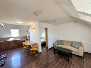 Eladó 143 m²-estársasházi lakás XI. Kerület (Kelenföld) , Alleehoz közel csendes utca: 199'000'000 Ft