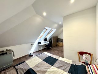 Eladó 143 m²-estársasházi lakás XI. Kerület (Kelenföld) , Alleehoz közel csendes utca: 199'000'000 Ft