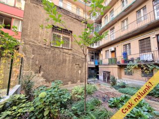 Eladó 30 m²-estársasházi lakás XI. Kerület (Kelenföld) , Csendes, 6-os vill. közeli, Budafoki út: 44'900'000 Ft