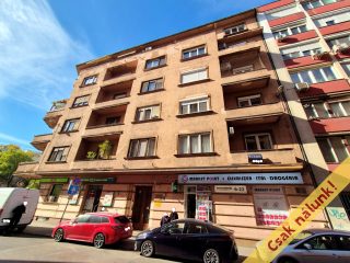 Eladó 30 m²-estársasházi lakás XI. Kerület (Kelenföld) , Csendes, 6-os vill. közeli, Budafoki út: 44'900'000 Ft