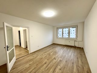 Eladó 51 m²-estársasházi lakás XI. Kerület (Kelenföld) , Etele út: 80'990'000 Ft