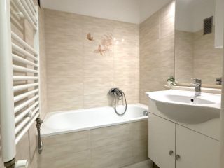 Kiadó 49 m²-estársasházi lakás XI. Kerület (Kelenföld) , Etele út: 220'000 Ft