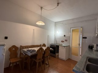 Kiadó 109 m²-estársasházi lakás XI. Kerület (Kelenföld) , Solt utca: 500'000 Ft