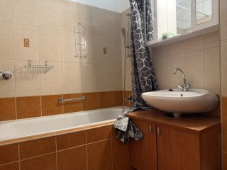 Kiadó 109 m²-estársasházi lakás XI. Kerület (Kelenföld) , Solt utca: 500'000 Ft