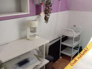 Eladó 26 m²-esüzlethelyiség utcai bejárattal XI. Kerület (Kelenföld) , fehérvári út: 32'000'000 Ft