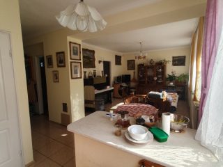 Eladó 65 m²-estársasházi lakás XI. Kerület (Kelenvölgy) , Kelenvölgy csendes utcája: 95'000'000 Ft