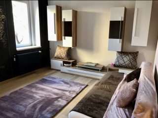 Eladó 44 m²-estársasházi lakás XI. Kerület (Lágymányos) , Felújított: 74'900'000 Ft