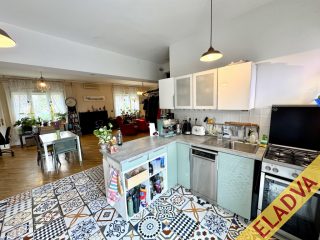 Eladó 99 m²-estársasházi lakás XI. Kerület (Sashegy) , Muskotály utca: 112'500'000 Ft