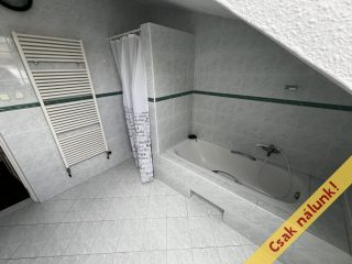 Eladó 163 m²-estársasházi lakás XII. Kerület (Mártonhegy) , Denevér út: 650'000 EUR