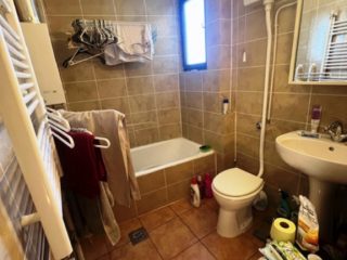 Eladó 100 m²-estársasházi lakás XII. Kerület (Németvölgy) , Mom park közvetlen közelében: 159'900'000 Ft