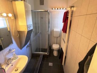 Eladó 100 m²-estársasházi lakás XII. Kerület (Németvölgy) , Mom park közvetlen közelében: 159'900'000 Ft