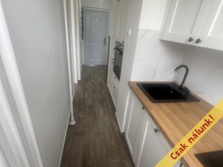 Eladó 35 m²-estársasházi lakás XIII. Kerület (Angyalföld – Országbíró utcai lakótelep) , Röppentyű utca közelében: 63'900'000 Ft