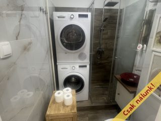 Eladó 35 m²-estársasházi lakás XIII. Kerület (Angyalföld – Országbíró utcai lakótelep) , Röppentyű utca közelében: 63'900'000 Ft