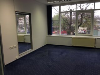 Kiadó 230 m²-esb kategóriás iroda XIII. Kerület (Angyalföld) , Röppentyű utca: 1'840 EUR