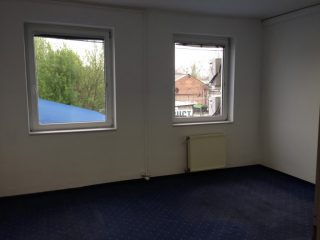 Kiadó 230 m²-esb kategóriás iroda XIII. Kerület (Angyalföld) , Röppentyű utca: 1'840 EUR