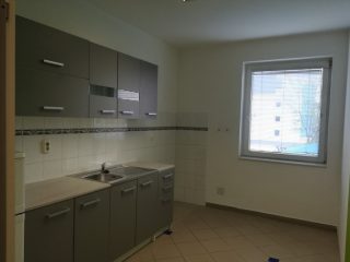 Kiadó 230 m²-esb kategóriás iroda XIII. Kerület (Angyalföld) , Röppentyű utca: 1'840 EUR