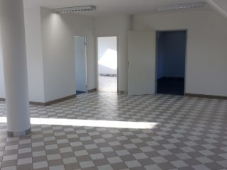 Kiadó 230 m²-esb kategóriás iroda XIII. Kerület (Angyalföld) , Röppentyű utca: 1'840 EUR