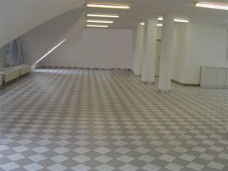 Kiadó 230 m²-esb kategóriás iroda XIII. Kerület (Angyalföld) , Röppentyű utca: 1'840 EUR