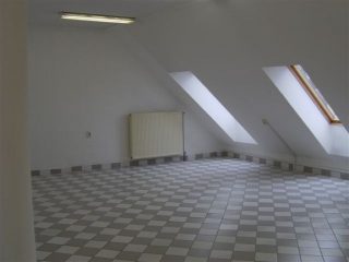 Kiadó 230 m²-esb kategóriás iroda XIII. Kerület (Angyalföld) , Röppentyű utca: 1'840 EUR