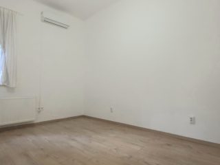 Eladó 53 m²-estársasházi lakás XIII. Kerület (Angyalföld) , Szent László út: 69'400'000 Ft