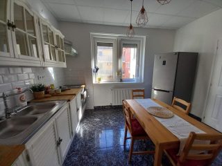 Eladó 67 m²-estársasházi lakás XIII. Kerület (Angyalföld) , Üteg utca: 94'900'000 Ft