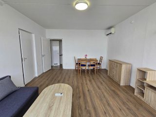 Kiadó 47 m²-estársasházi lakás XIII. Kerület (Göncz Árpád városközpont) , Róbert Károly körút: 260'000 Ft