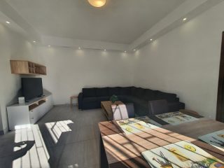 Kiadó 68 m²-estársasházi lakás XIII. Kerület (Újlipótváros) , CSANÁDY utca: 350'000 Ft