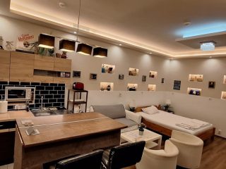 Eladó 32 m²-estársasházi lakás XIII. Kerület (Újlipótváros) , Nyugati tér: 73'500'000 Ft