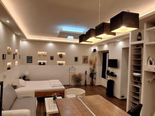 Eladó 32 m²-estársasházi lakás XIII. Kerület (Újlipótváros) , Nyugati tér: 73'500'000 Ft