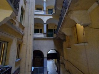 Eladó 32 m²-estársasházi lakás XIII. Kerület (Újlipótváros) , Nyugati tér: 73'500'000 Ft