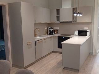 Kiadó 88 m²-estársasházi lakás XIII. Kerület (Újlipótváros) , Váci út: 540'000 Ft