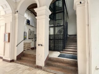 Kiadó 30 m²-estársasházi lakás XIII. Kerület (Újlipótváros) , Vígszínház utca: 170'000 Ft