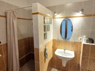 Kiadó 105 m²-estársasházi lakás XIII. Kerület (Vizafogó – Marinapart) , Marina Part Lakópark: 2'300 EUR