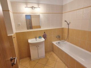 Kiadó 105 m²-estársasházi lakás XIII. Kerület (Vizafogó – Marinapart) , Marina Part Lakópark: 2'300 EUR