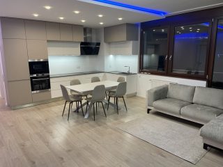 Kiadó 105 m²-estársasházi lakás XIII. Kerület (Vizafogó – Marinapart) , Marina sétány: 3'000 EUR