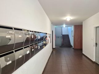 Eladó 54 m²-estársasházi lakás XIII. Kerület (Vizafogó) , Tágas teraszos, újszerű Viza utca: 89'900'000 Ft