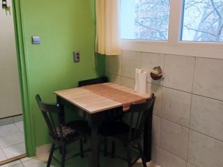 Kiadó 49 m²-estársasházi lakás XIII. Kerület (Vizafogó lakótelep) , Karikás Frigyes utca: 230'000 Ft