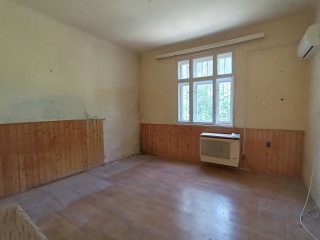 Eladó 32 m²-estársasházi lakás XIV. Kerület (Alsórákos) , Miskolci út közeli árnyas utca: 37'600'000 Ft