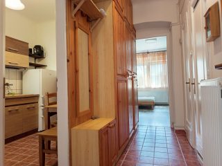 Kiadó 38 m²-estársasházi lakás XIV. Kerület (Alsórákos) , Miskolci utca: 170'000 Ft