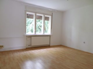 Kiadó 76 m²-escsaládi házban kialakított iroda XIV. Kerület (Alsórákos) , Örs vezér útja: 200'000 Ft