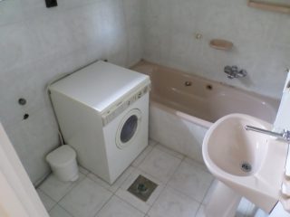 Kiadó 76 m²-escsaládi házban kialakított iroda XIV. Kerület (Alsórákos) , Örs vezér útja: 200'000 Ft