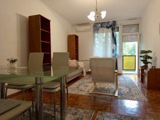 Kiadó 53 m²-estársasházi lakás XIV. Kerület (Alsórákos) , Ungvár utca: 220'000 Ft