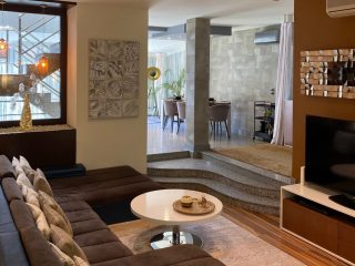 Eladó 260 m²-escsaládi ház XIV. Kerület (Alsórákos) , Vadvirág utca: 329'000'000 Ft