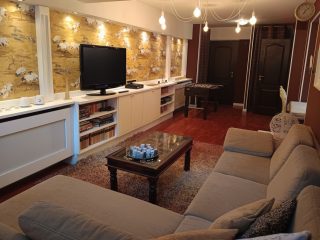 Eladó 260 m²-escsaládi ház XIV. Kerület (Alsórákos) , Vadvirág utca: 329'000'000 Ft