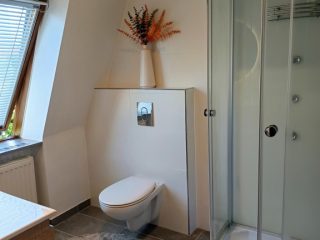 Eladó 260 m²-escsaládi ház XIV. Kerület (Alsórákos) , Vadvirág utca: 329'000'000 Ft