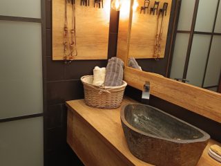 Eladó 260 m²-escsaládi ház XIV. Kerület (Alsórákos) , Vadvirág utca: 329'000'000 Ft