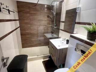 Eladó 46 m²-estársasházi lakás XIV. Kerület (Füredi lakótelep) , Ablakos konyhás, Csertő utca: 42'000'000 Ft