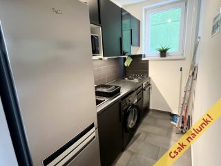 Eladó 46 m²-estársasházi lakás XIV. Kerület (Füredi lakótelep) , Ablakos konyhás, Csertő utca: 42'000'000 Ft